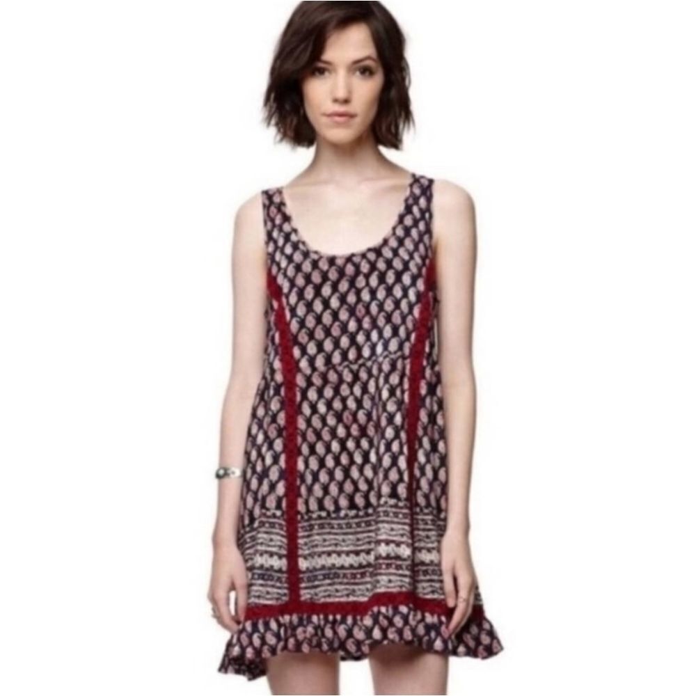 House of Harlow 1960 Blue and Red Paisley Mini Shift Dress Size Small